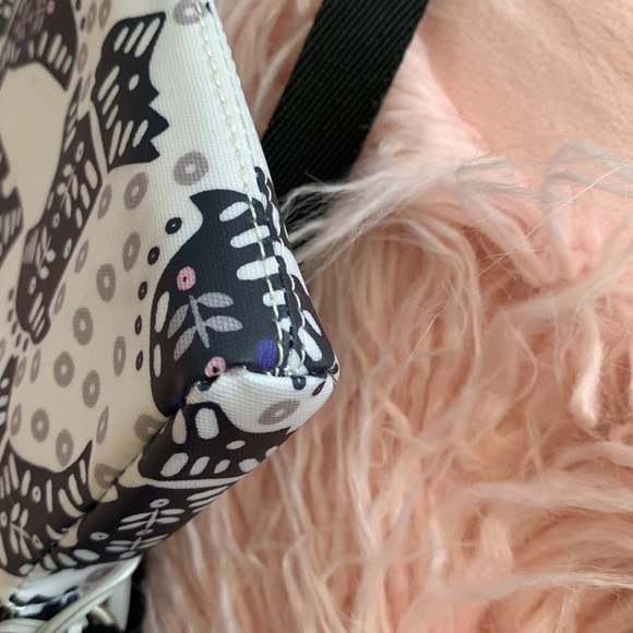 RADLEY LONDON Folk Dog Print Crossbody - Picture 7 of 8